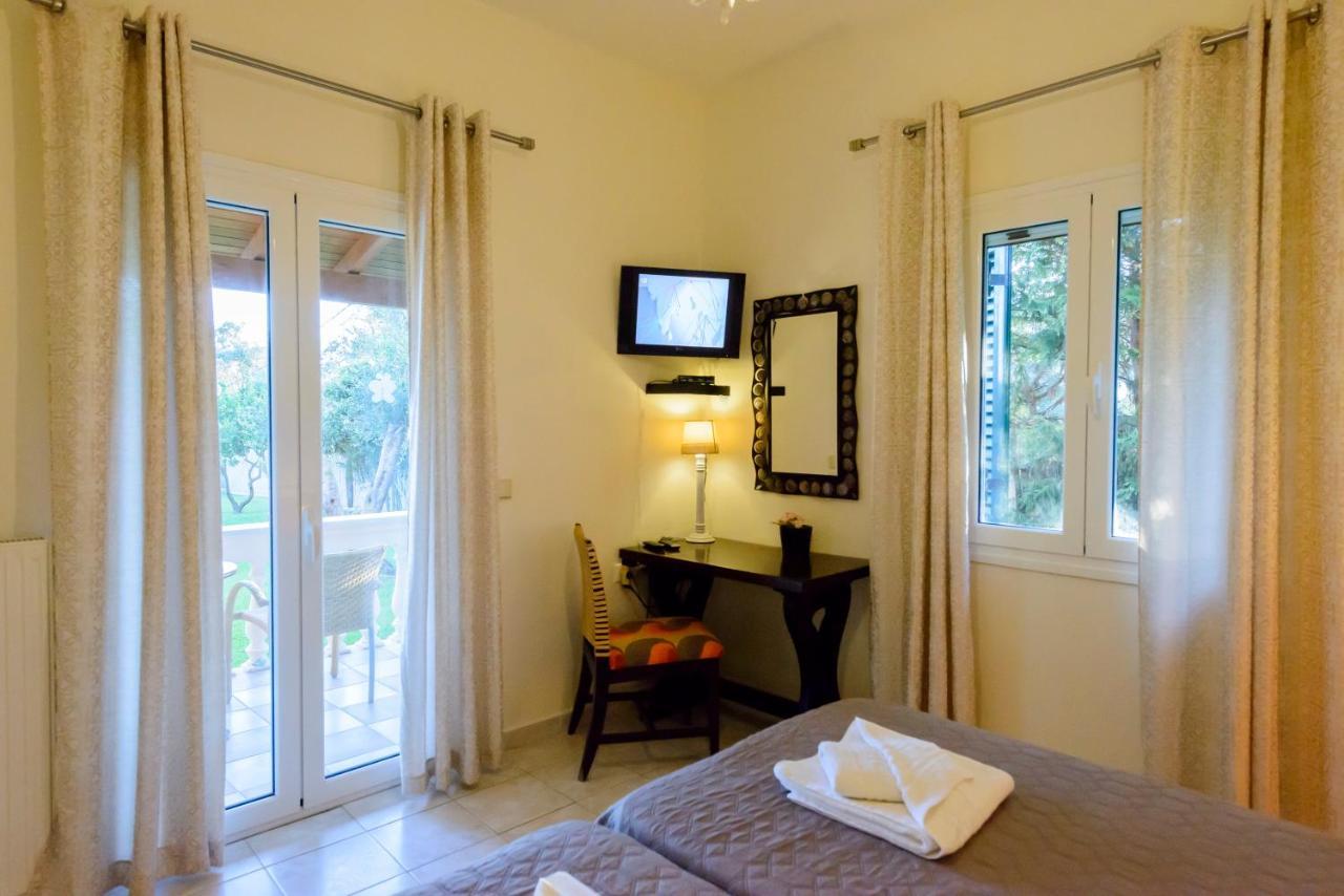 Villa Maxim With Private Pool & Tennis Court Halikounas Luaran gambar