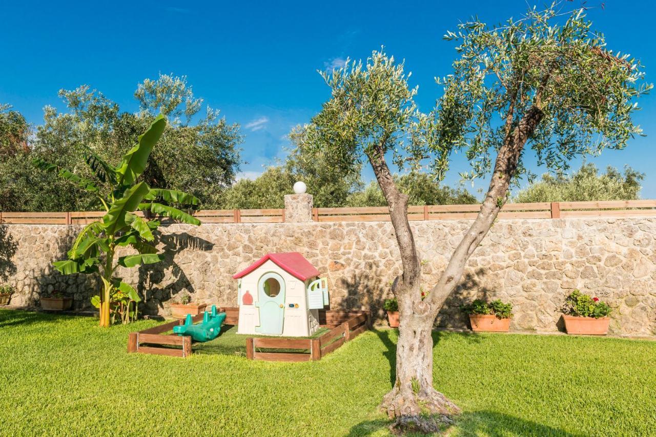 Villa Maxim With Private Pool & Tennis Court Halikounas Luaran gambar